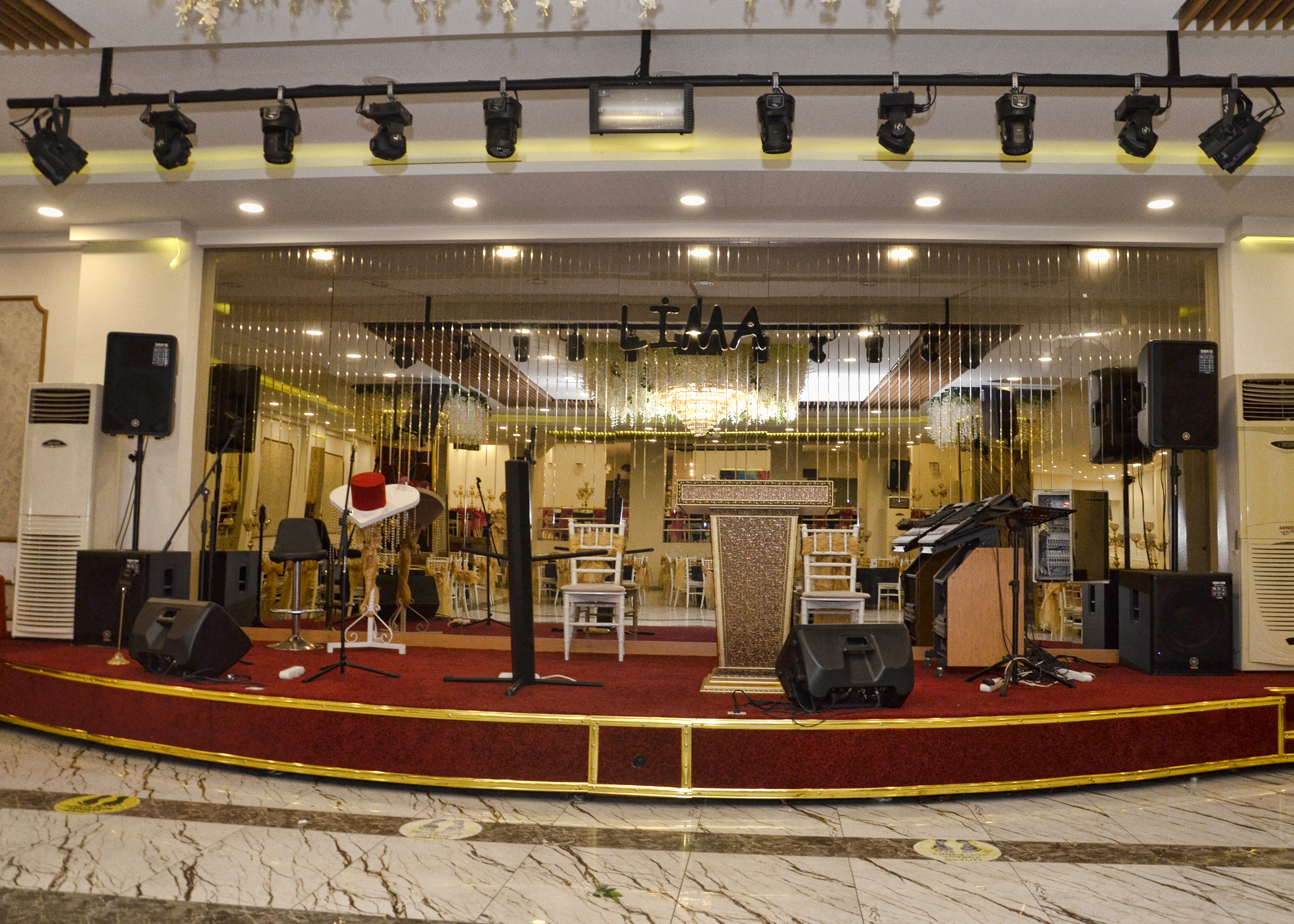 Konuşma ve toplantı salonu